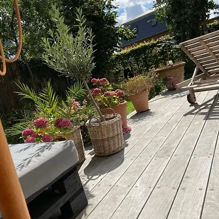 Din Egen Villa, Spa, Ude Bruser, Have & Elbil-lader Villa Gentofte Kommune
