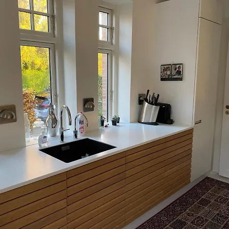 Din Egen Villa, Spa, Ude Bruser, Have & Elbil-lader Villa Gentofte Kommune